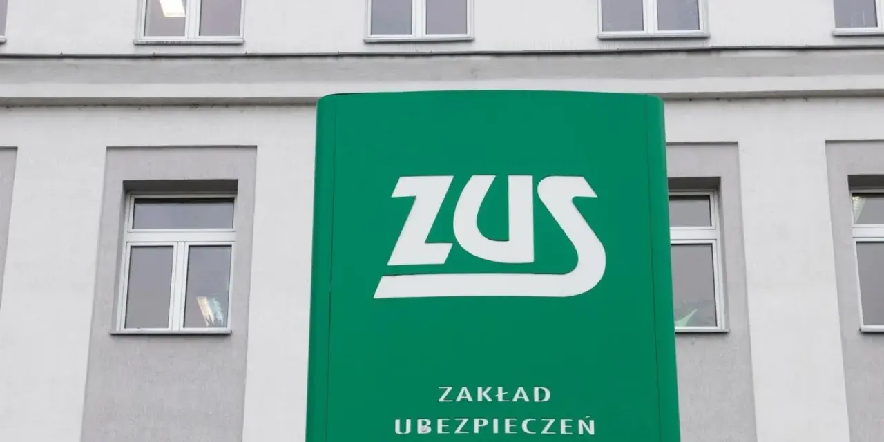 Emerytura brutto czy netto z ZUS? Rozszyfruj decyzję i oblicz!