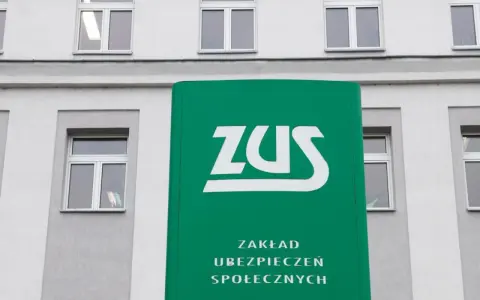 Emerytura brutto czy netto z ZUS? Rozszyfruj decyzję i oblicz!