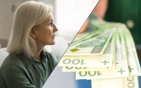 Zamyślona kobieta i stos banknotów 100 zł. Zastanawia się, ile wynosi renta wdowia.