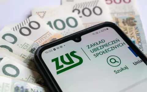 ZUS na smartfonie i polskie banknoty. Sprawdź, kto może starać się o ponowne przeliczenie emerytury.