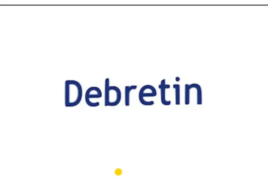 Niebieski napis Debretin na białym tle.