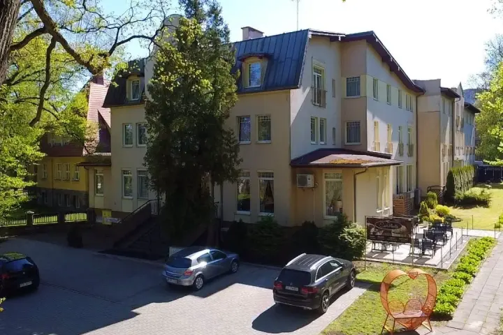 Cennik Sanatorium Marta Połczyn-Zdrój 2026: uniknij ukrytych kosztów!