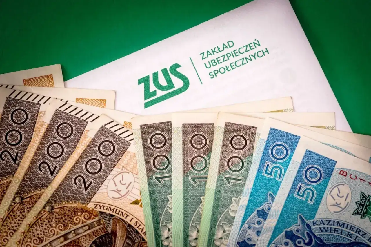 ZUS i banknoty 200, 100, 50 zł. Tabela 13 emerytura 2026.